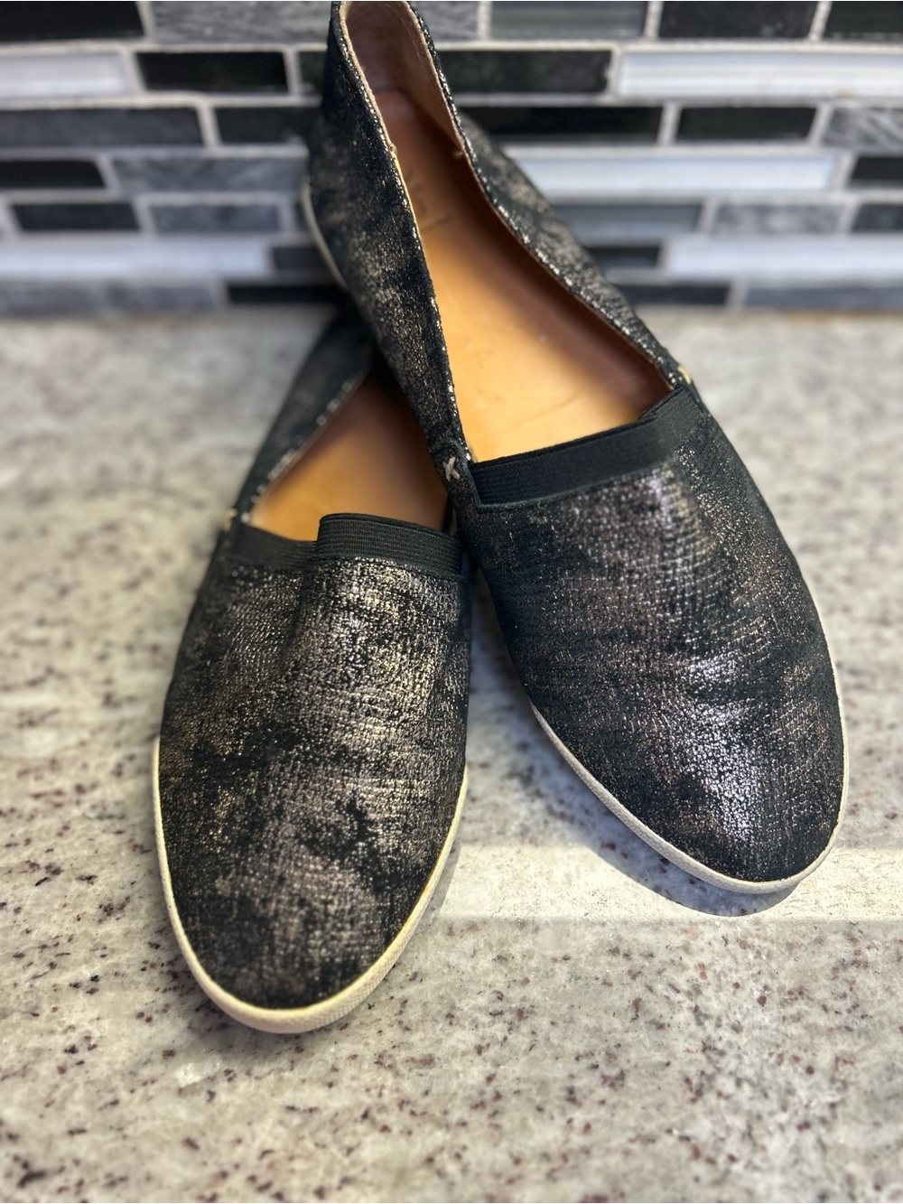 Frye Melanie Casual Slip-On leather Shoes in Black Metallic size 8.5